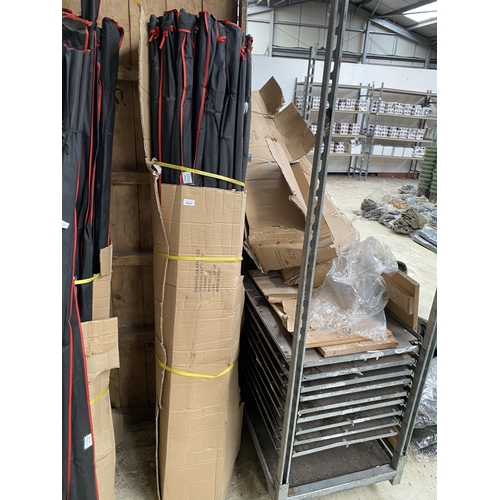 3942 - TWENTY FIVE 9-12FT 3LB PIKE RODS