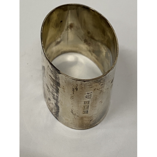 7 - A BOXED HALLMARKED BIRMINGHAM SILVER NAPKIN RING - WEIGHT 34 GRAMS