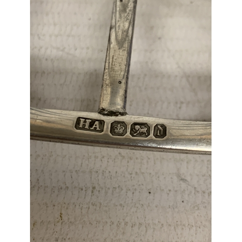 16 - A HALLMARKED SHEFFIELD SILVER TOAST RACK WEIGHT 125.7 GRAMS WIDTH 10CM HEIGHT 10CM