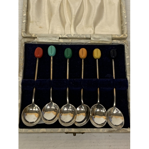 17 - A SET OF SIX HALLMARKED SHEFFIELD COFFEE BEAN SPOONS BOXED, WEIGHT 35.3 GRAMS
