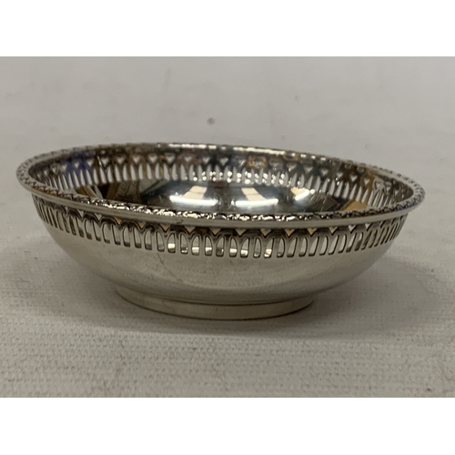 18 - A HALLMARKED BIRMINGHAM SILVER BON BON DISH WEIGHT 66.2 GRAMS, WIDTH 10CM