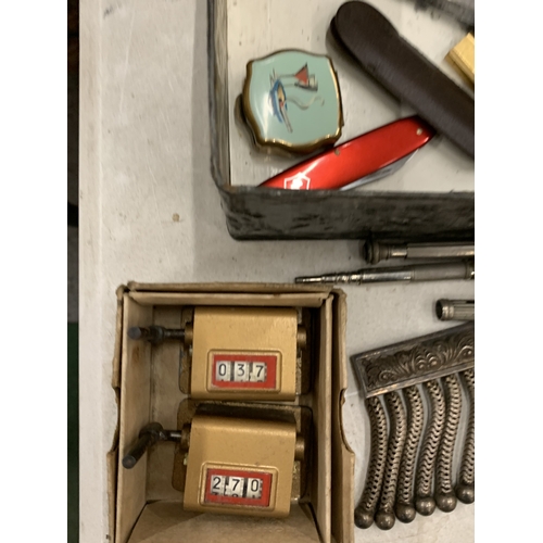 27 - A QUANTITY OF VINTAGE ITEMS TO INCLUDE TWO MASONIC WHITE METAL APRON TASSELS (KENING & SON, LONDON),... 