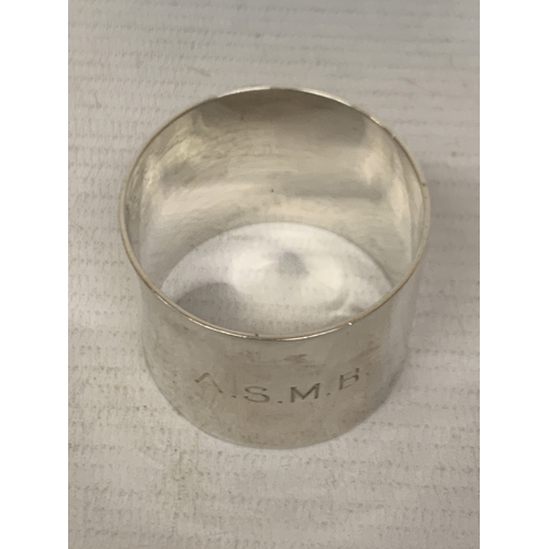 40 - A HALLMARKED BIRMINGHAM SILVER NAPKIN RING BOXED, WEIGHT 49.4 GRAMS