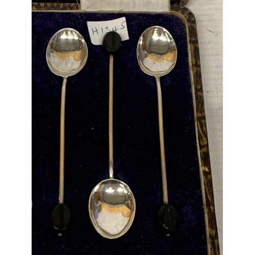 42 - A SET OF 6 HALLMARKED BIRMINGHAM SILVER COFFEE BEAN SPOONS BOXED, WEIGHT 35 GRAMS