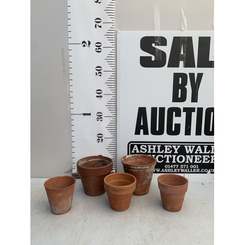 155 - FIVE VARIOUS SIZED TERRACOTTA POTS, TO BE SOLD FOR THE FIVE