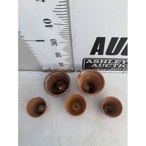155 - FIVE VARIOUS SIZED TERRACOTTA POTS, TO BE SOLD FOR THE FIVE