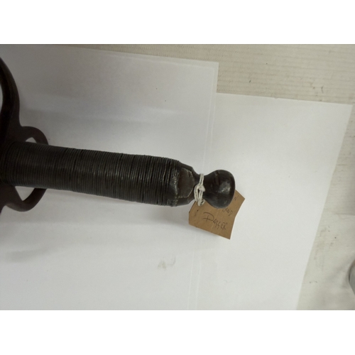 318 - AN ANTIQUE GERMAN LEFT HAND DAGGER, 27CM DOUBLE EDGED BLADE, LENGTH 40CM