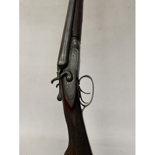 37 - AN ANTIQUE DE-ACTIVATED 12 BORE SIDE BY SIDE SHOTGUN WITH DE-ACTIVATIION CERTIFICATE