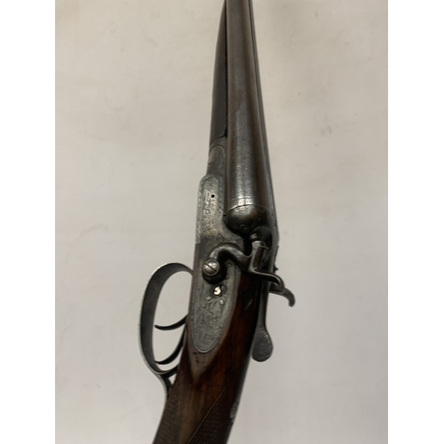 37 - AN ANTIQUE DE-ACTIVATED 12 BORE SIDE BY SIDE SHOTGUN WITH DE-ACTIVATIION CERTIFICATE