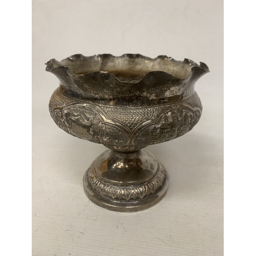 1 - A LARGE INDIAN 800 SILVER PEDESTAL BOWL WITH INTRICATE REPOUSSE DECORATION WEIGHTED BASE