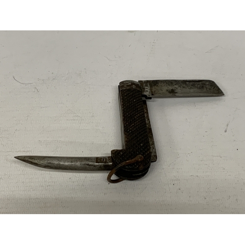 105 - A 1940 WWII JACK KNIFE BY M.A.DITTA & CO