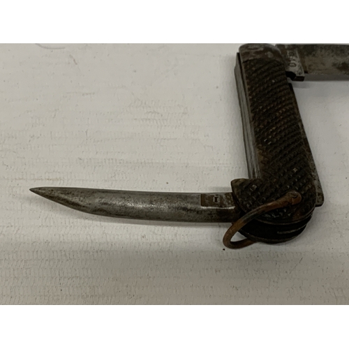 105 - A 1940 WWII JACK KNIFE BY M.A.DITTA & CO