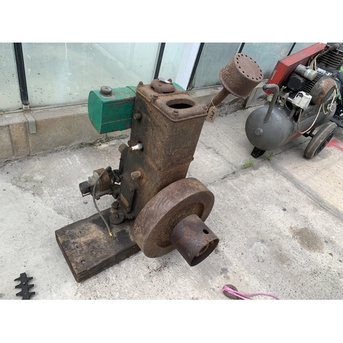 45 - A LISTER D PETROL ENGINE SHAFT DRIVE MAGNETO  NO VAT