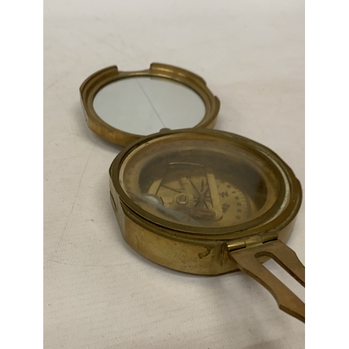 31 - A BRASS STANLEY LONDON BRUNTON COMPASS WITH A NATURAL SINE TABLE