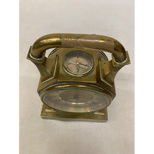 38 - A FRENCH JACKMAN & SON BRASS CARRIAGE CLOCK WITH AN INTEGRATED TOP-MOUNTED COMPASS AND CARRY HANDLE