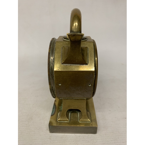 38 - A FRENCH JACKMAN & SON BRASS CARRIAGE CLOCK WITH AN INTEGRATED TOP-MOUNTED COMPASS AND CARRY HANDLE