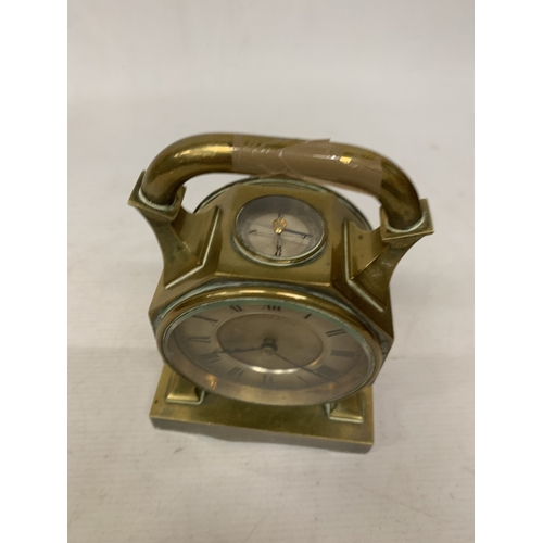 38 - A FRENCH JACKMAN & SON BRASS CARRIAGE CLOCK WITH AN INTEGRATED TOP-MOUNTED COMPASS AND CARRY HANDLE