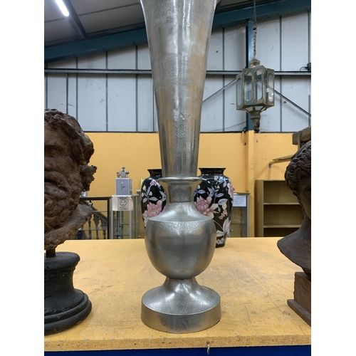 12 - A LARGE LIBRA DISTINCTIVE INTERIORS WHITE METAL VASE - 66 CM