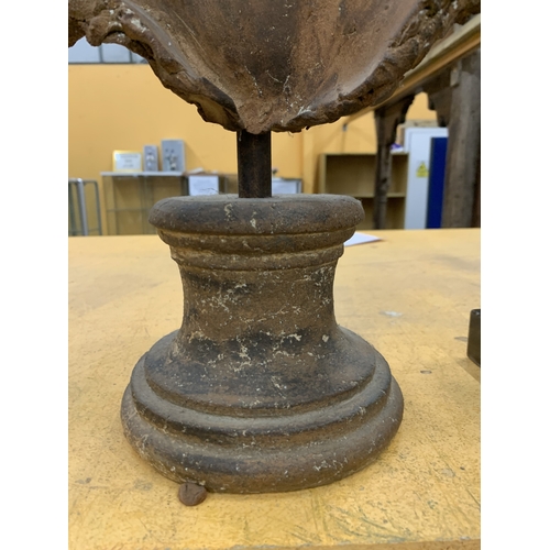 15 - A DECORATIVE SCULPTURE OF A FEMALE TORSO CRAFTED FROM CLAY MOUNTED ON A PEDESTAL - 47 CM