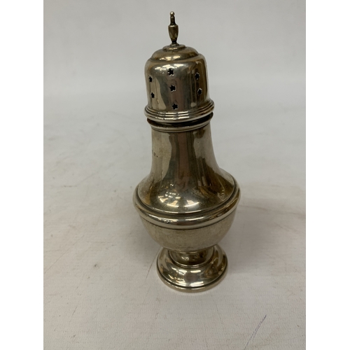 2 - A HALLMARKED BIRMINGHAM SILVER SUGAR SHAKER - WEIGHT 122.9 G