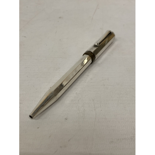 8 - AN ITALIAN MONTEGRAPPA 925 SILVER OCTAGONAL PEN