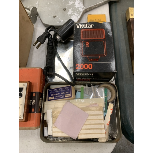 224 - A LARGE ASSORTMENT OF VINTAGE PHOTOGRAPHY EQUIPMENT TO INCLUDE SPLICERS, CAMERA'S, VIEWERS ETC