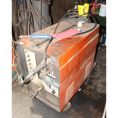 1 - AN IDEAL 220 MOBILE GENERATOR  NO VAT