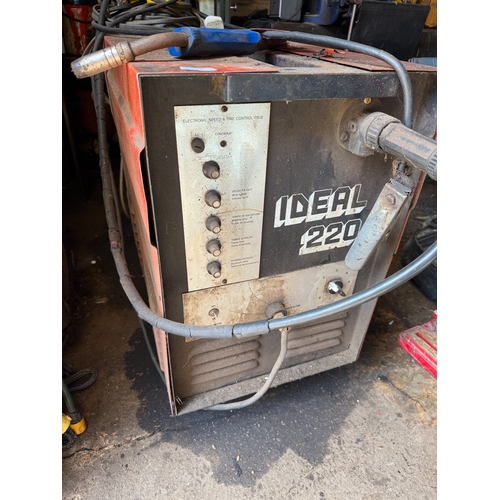 1 - AN IDEAL 220 MOBILE GENERATOR  NO VAT