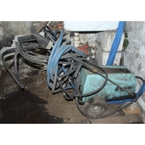 Lot 25        