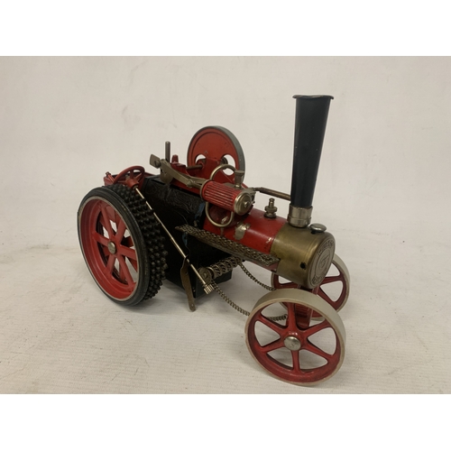 10 - A WILEESCO STEAM TRACTOR