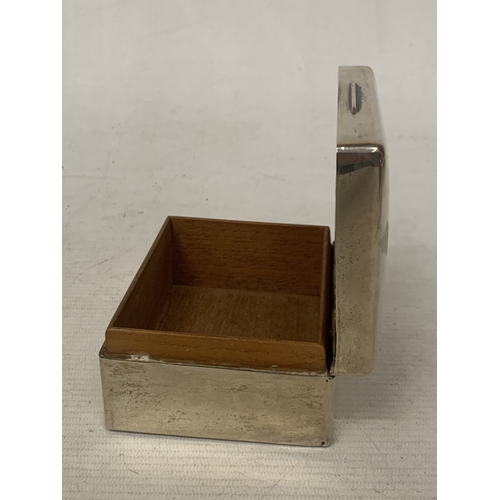 11 - A HALLMARKED LONDON SILVER BOX WITH WOOD LINER, TOTAL WEIGHT 307.25g