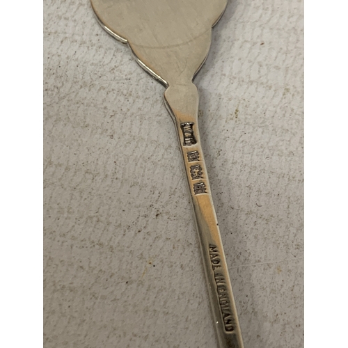 4 - A BELIEVED TO BE SILVER ASIAN BOWL PLUS A HALLMARKED BIRMINGHAM SILVER WALKER AND HALL SPOON, TOTAL ... 