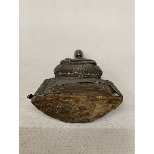 48 - A 19TH CENTURY CHINESE SILVER PATINATED METAL BUDDAH FIGURE, HEIGHT 18CM