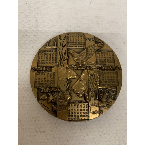 55 - A BRONZE CALENDAR MEDAL FOR 1993 DESIGNED BY J MAUVIEL WITH ANIMALS AND FISH DESIGN