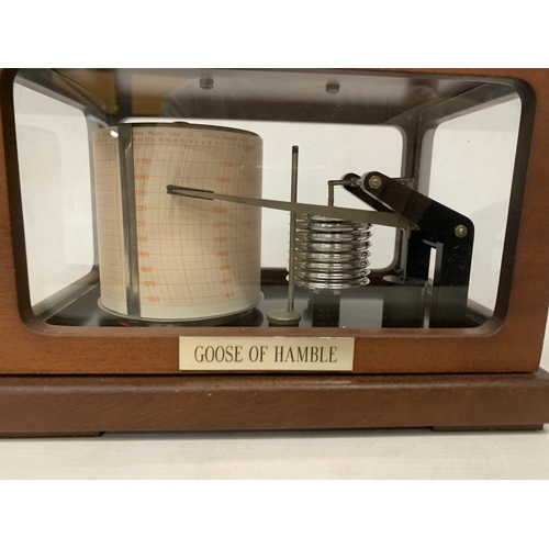 46 - A MARINE BAROGRAPH FOR RECORDING ATSMOPHERIC PRESSURE