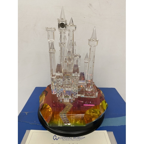 27 - A DISNEY SHOWCASE COLLECTION CRYSTAL WORLD CINDERELLA CASTLE - BOXED WITH COA