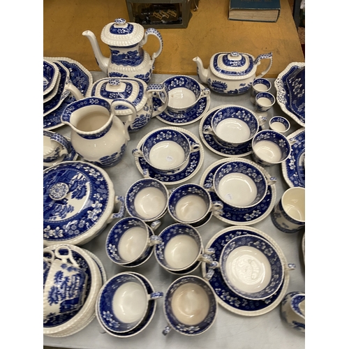 29 - A LARGE QUANTITY OF SPODE 