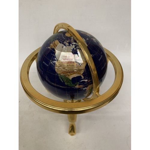 48 - A GEMSTONE WORLD GLOBE FEATURING A LAPIS LAZULI OCEAN WITH INLAID SEMI-PRECIOUS STONE CONTINENTS MOU... 
