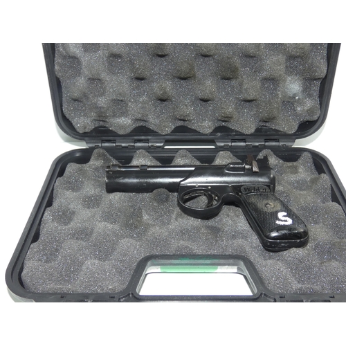 303 - A BOXED WEBLEY JUNIOR MKII 0.177 CALIBRE AIR PISTOL, 16CM BARREL