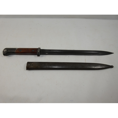 330 - A WORLD WAR II NAZI GERMANY VZ24 BAYONET AND SCABBARD, 30CM BLADE MARKED DOT, LENGTH 45CM