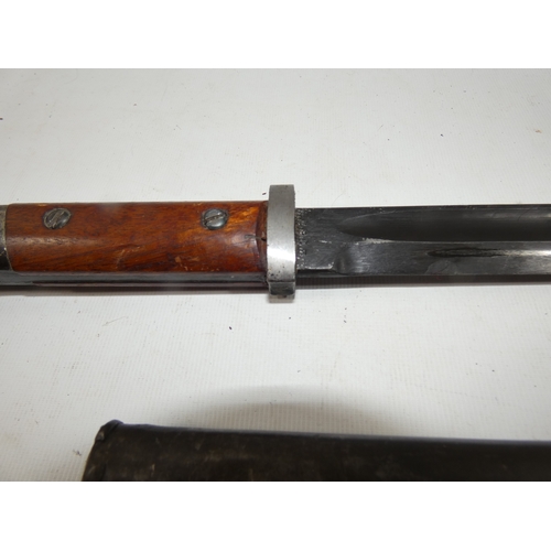 330 - A WORLD WAR II NAZI GERMANY VZ24 BAYONET AND SCABBARD, 30CM BLADE MARKED DOT, LENGTH 45CM