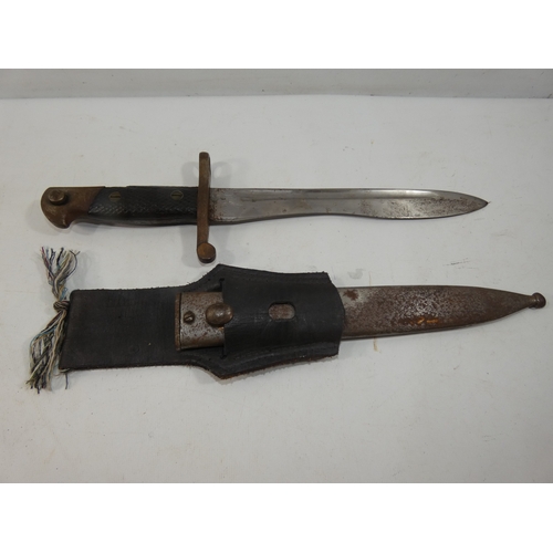 336 - A VINTAGE SPANISH BOLO BAYONET AND SCABBARD, 24.5CM BLADE, MARKED TOLODO AND REGISTRATION NUMBER, LE... 