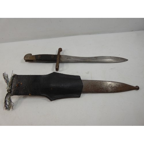 336 - A VINTAGE SPANISH BOLO BAYONET AND SCABBARD, 24.5CM BLADE, MARKED TOLODO AND REGISTRATION NUMBER, LE... 