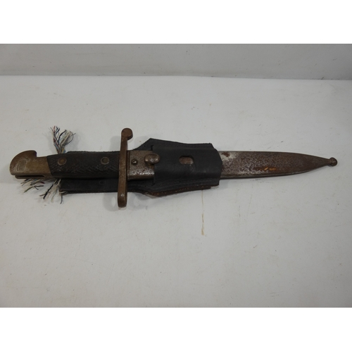336 - A VINTAGE SPANISH BOLO BAYONET AND SCABBARD, 24.5CM BLADE, MARKED TOLODO AND REGISTRATION NUMBER, LE... 