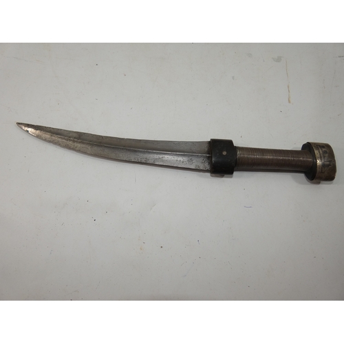339 - A VINTAGE EGYPTIAN  JAMBIYA KNIFE, 20CM BLADE, WHITE METAL AND WOOD GRIP MARKED 