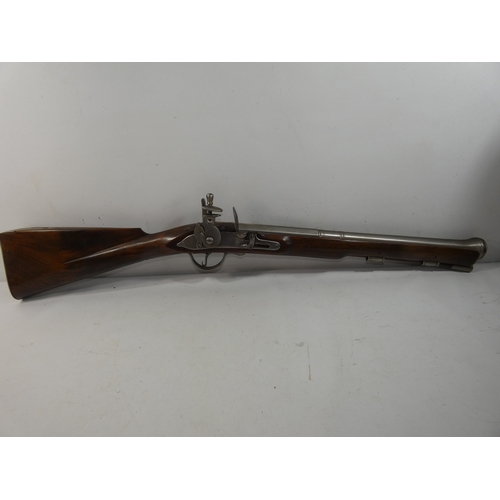348 - A NON FIRING DOGLOCK BLUNDERBUSS, 45CM BARREL, WOODEN STOCKED, LENGTH 87CM