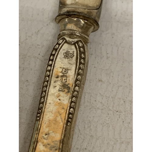 5 - SIX KNIVES WITH HALLMARKED SHEFFIELD SILVER HANDLES, GROSS WEIGHT 126.59g