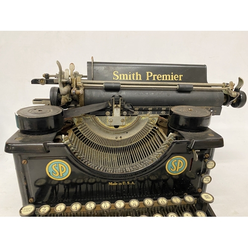 22 - A 1920'S SMITH PREMIER NO. 60 TYPEWRITER