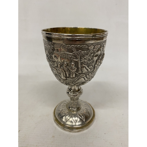 1 - A TESTED TO 800 SILVER CHINESE EXPORT GOBLET WITH REPOUSSE DECORATION OF FIGURES IN A LANDSCAPE WITH... 