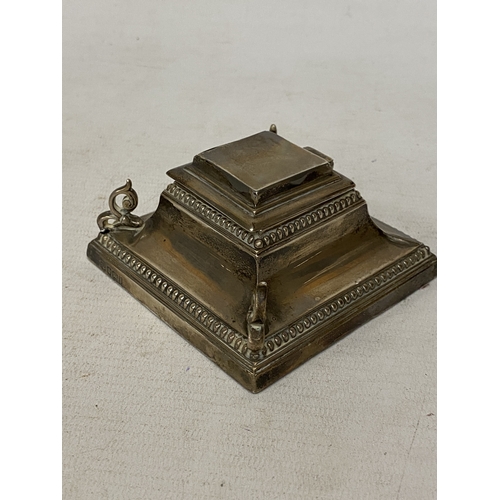 47 - A HALLMARKED SHEFFIELD SILVER INKWELL WITH WEIGHTED BASE, GROSS WEIGHT 278.71g